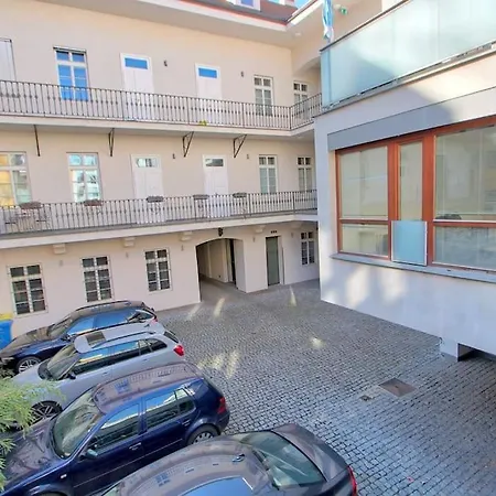 Auriapartments Karlin 2Kk S Terasou A Parkovanim Prague Exterior photo