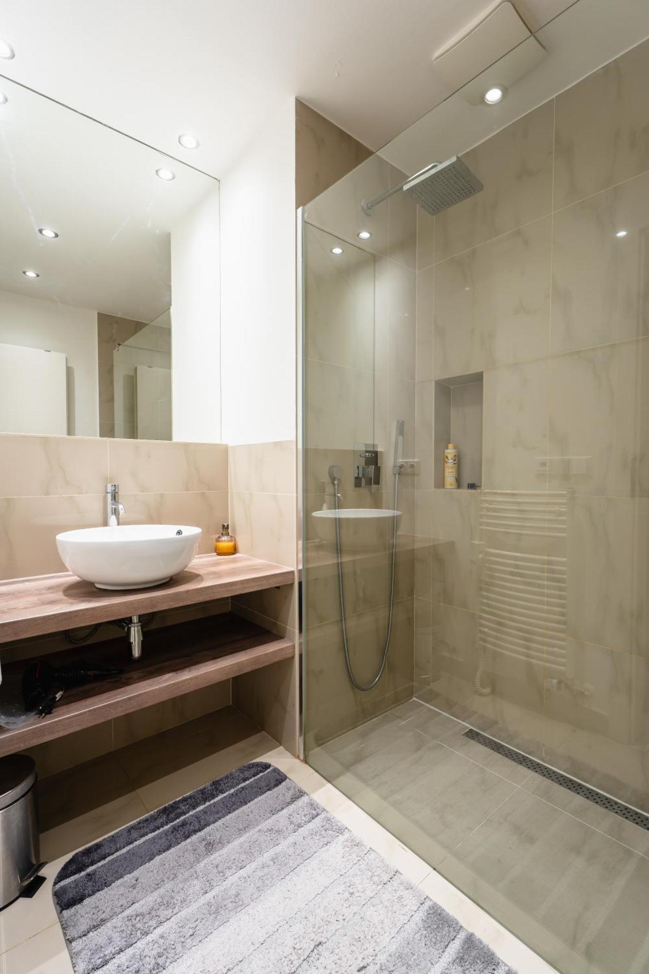 Auriapartments Karlin 2kk S Terasou A Parkovanim Apartment Prague